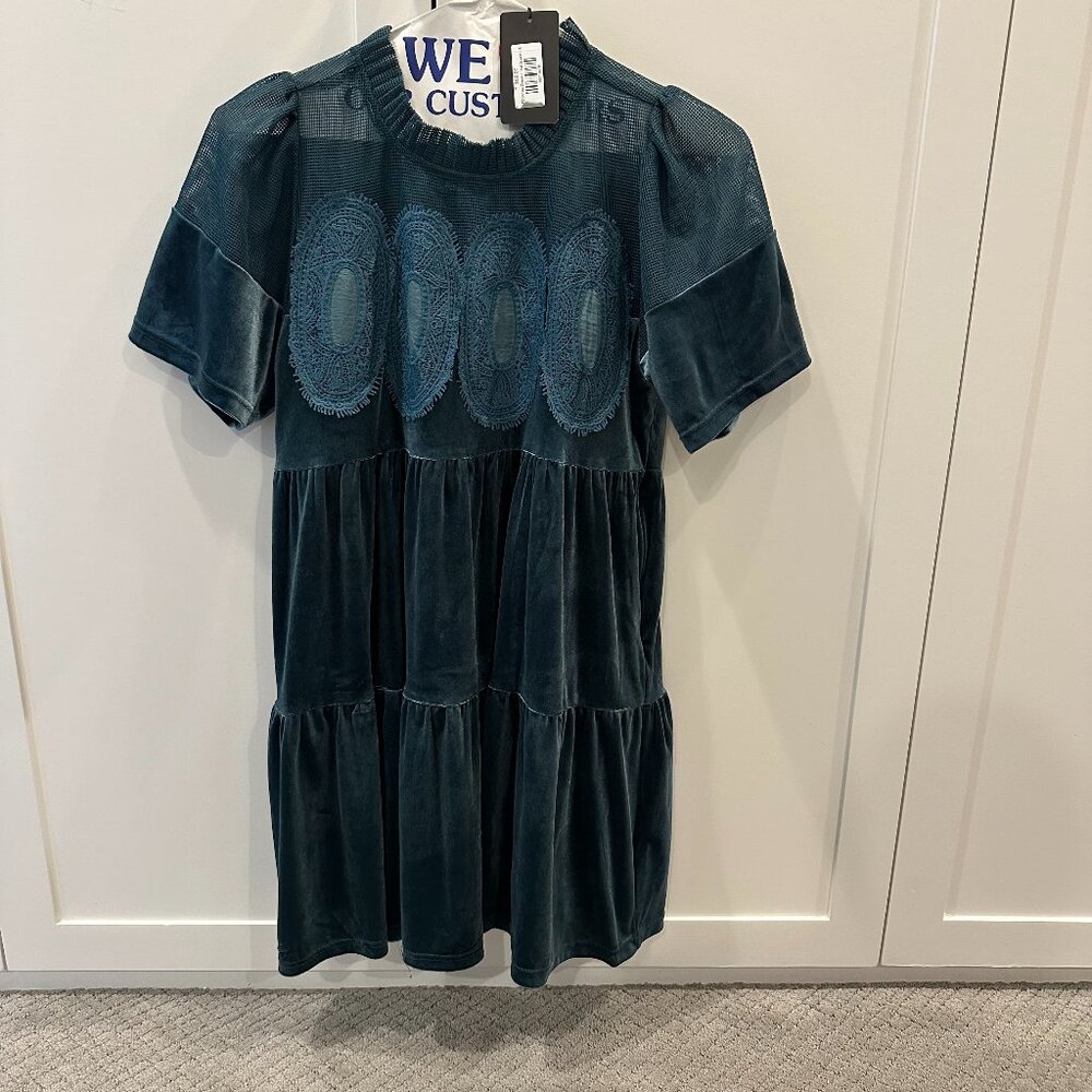 Dress - Picture 1 of 3